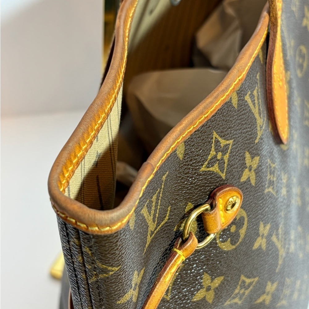AUTHENTIC Louis Vuitton Monogram MM Neverfull - Picture 5 of 13